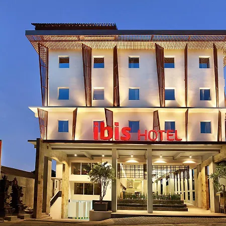 Ibis Bali Legian Street