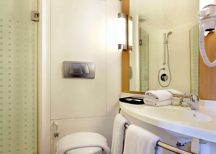 Hotel Ibis Bali Street 3*
