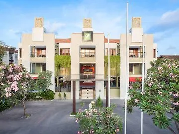 Hotel Ibis Bali Street 3*